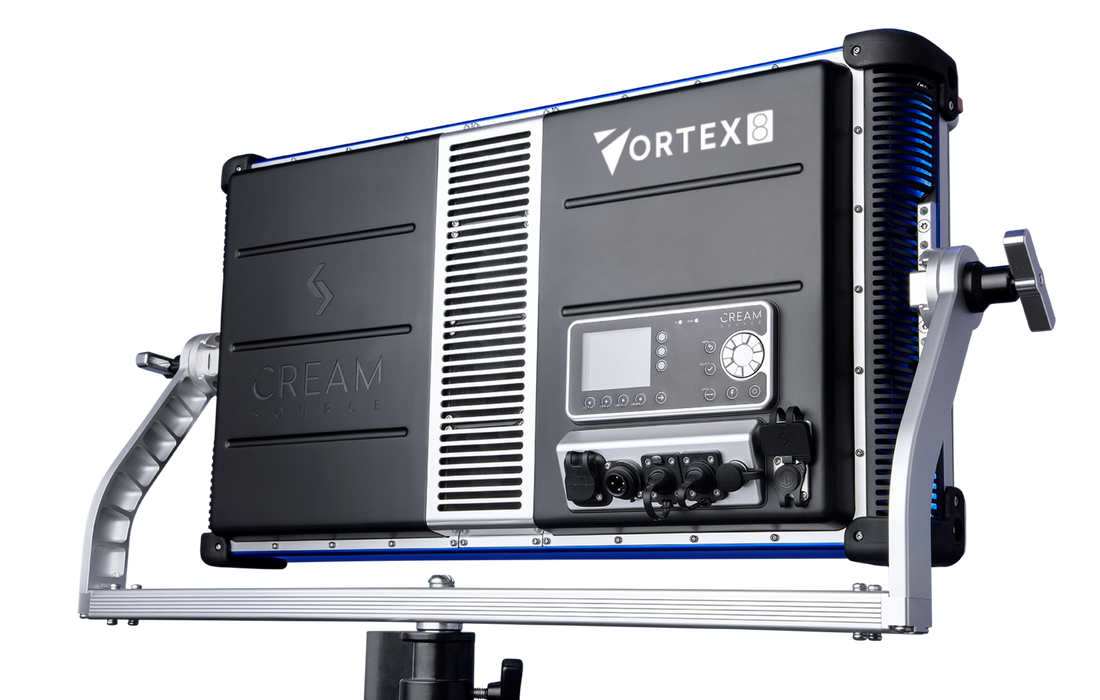 Creamsource Vortex8 650W Colour Including Yoke, Hardcase and Dome