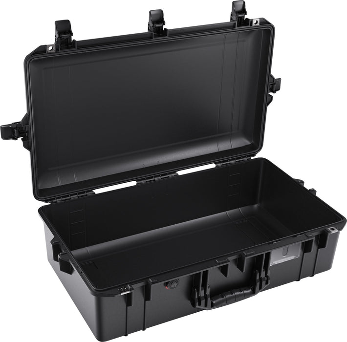 Pelican 1605 Air Case, No Foam (Black)