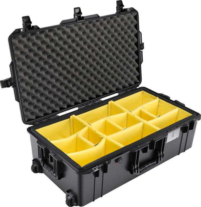 Pelican 1615 Air Case with Padded Divider (Black)