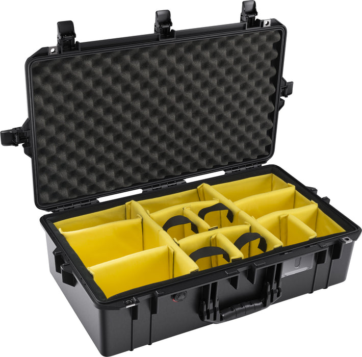 Pelican 1605 Air Case with Padded Dividers (Black)