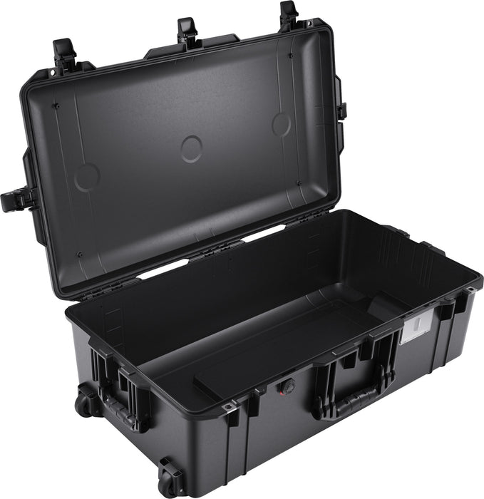 Pelican 1615 Air Case, No Foam (Black)