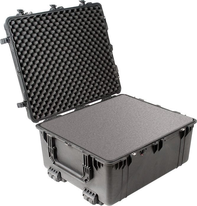 Pelican 1690 Case with Foam (Black)