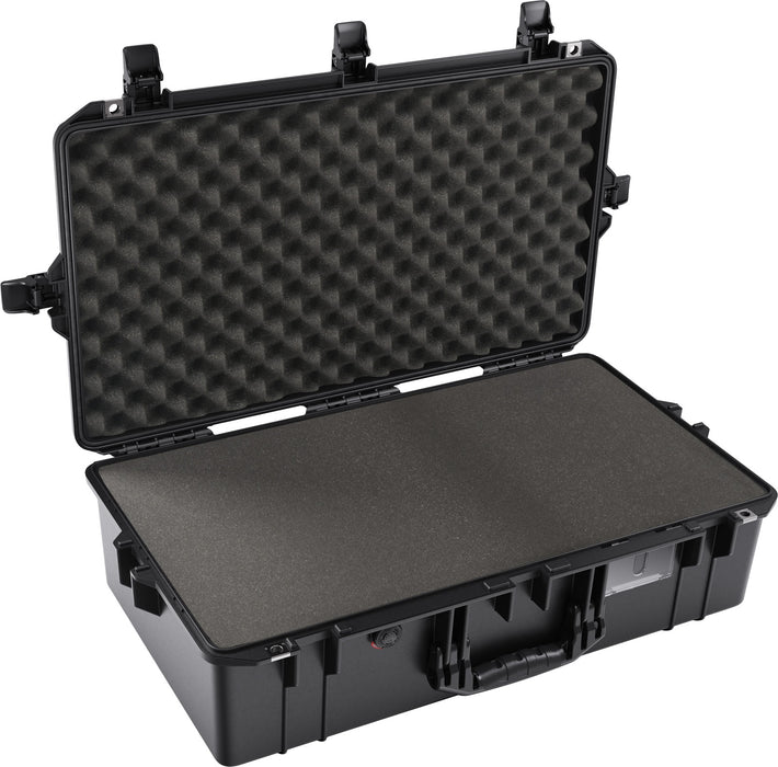 Pelican 1605 Air Case with Foam (Black)