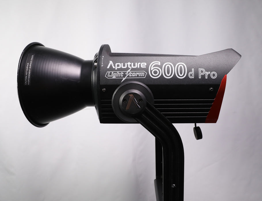 Aputure LS 600D Pro Daylight LED Fixture  (USED)
